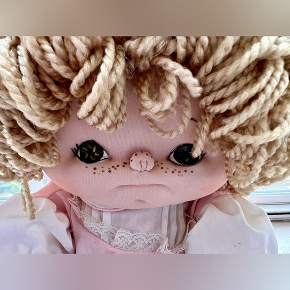 CABBAGE PATCH DOLL LOOK ALIKE 1983- SHE IS A BEAUTY!! - Picture 3 of 10